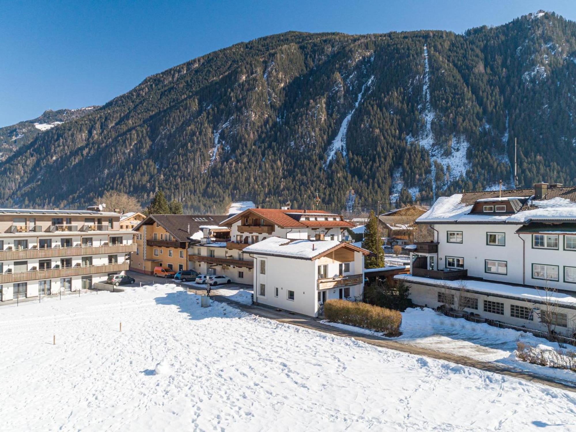 Villa Regenbogenhaus Mayrhofen Esterno foto